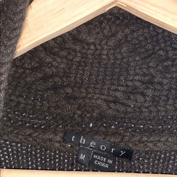 100% Cashmere - Picture 3 of 4